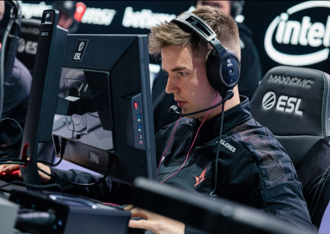 出色发挥使 出色发挥使