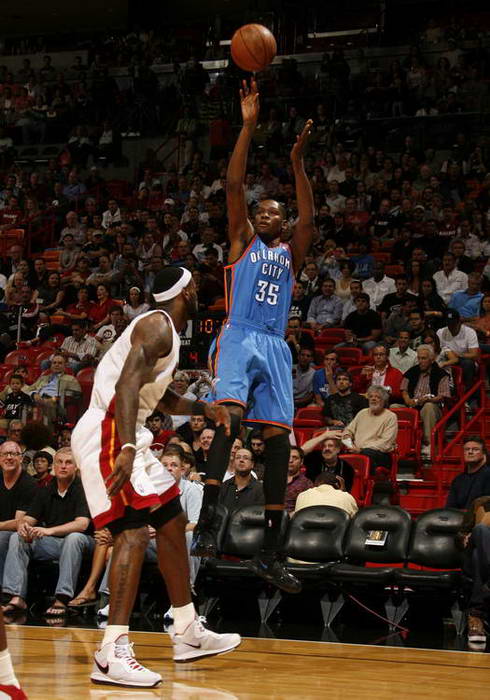 作都透露出 作都透露出